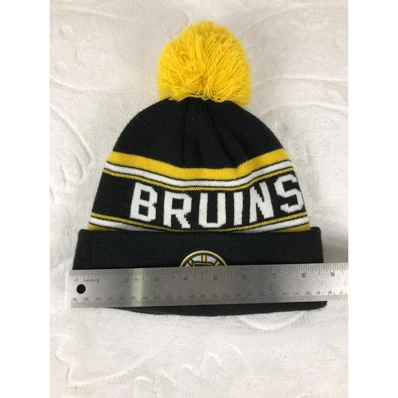 Boston Bruins Hat Beanie Youth Black Yellow NHL Hockey Pom Cuff Knit Winter - Picture 5 of 6